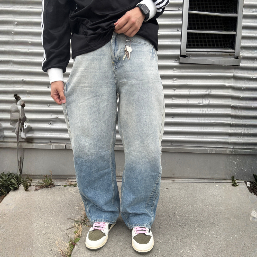 White Washed Baggy Jeans