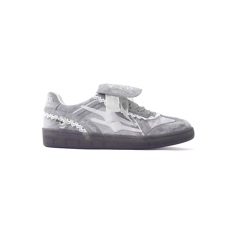 Lace German Trainer