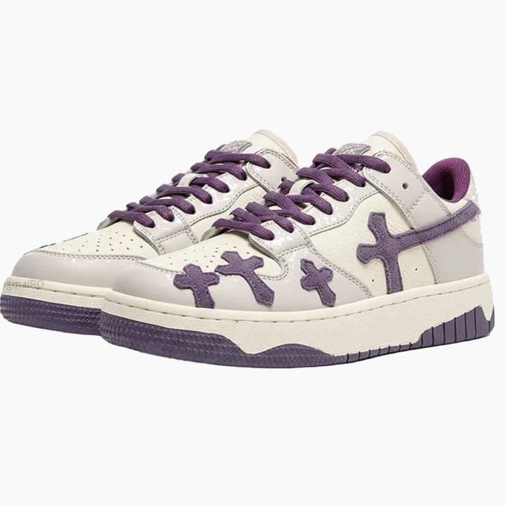 Cross sneaker
